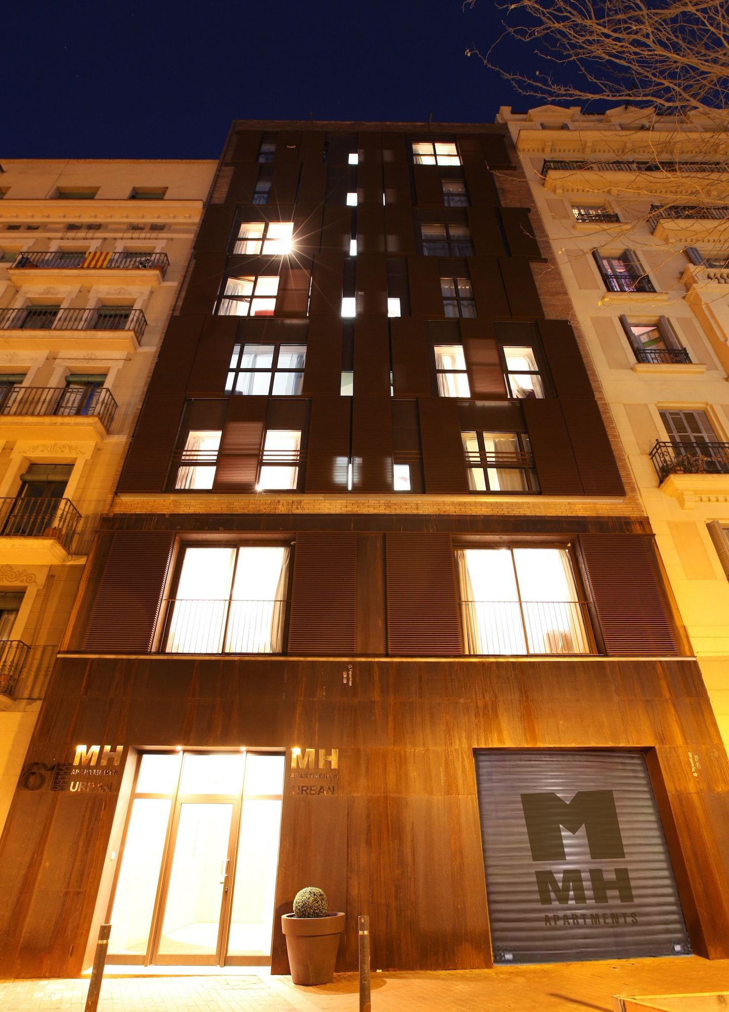Vista Exterior MH Apartments Urban