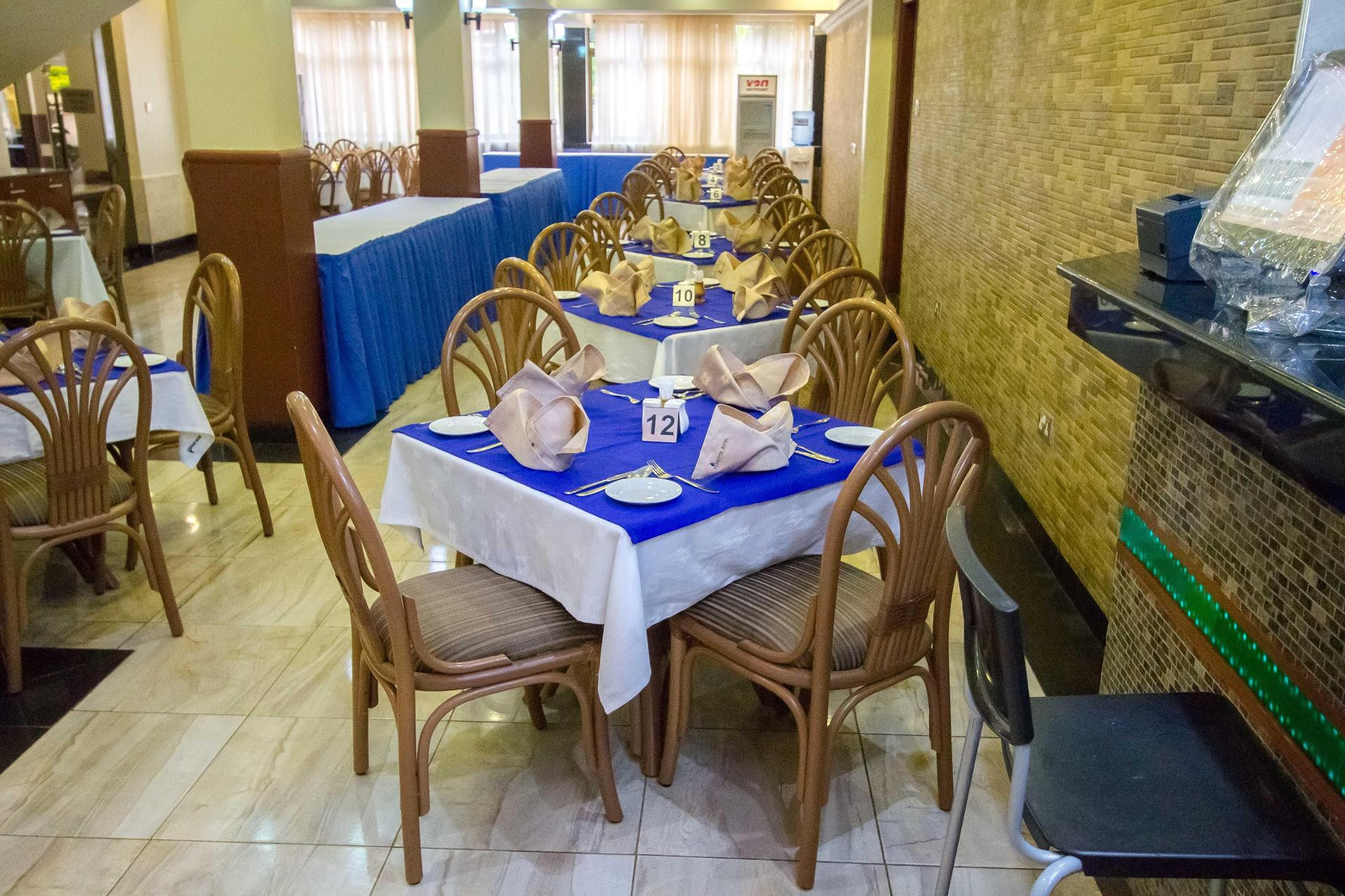 Restaurant Pinecone Hotel