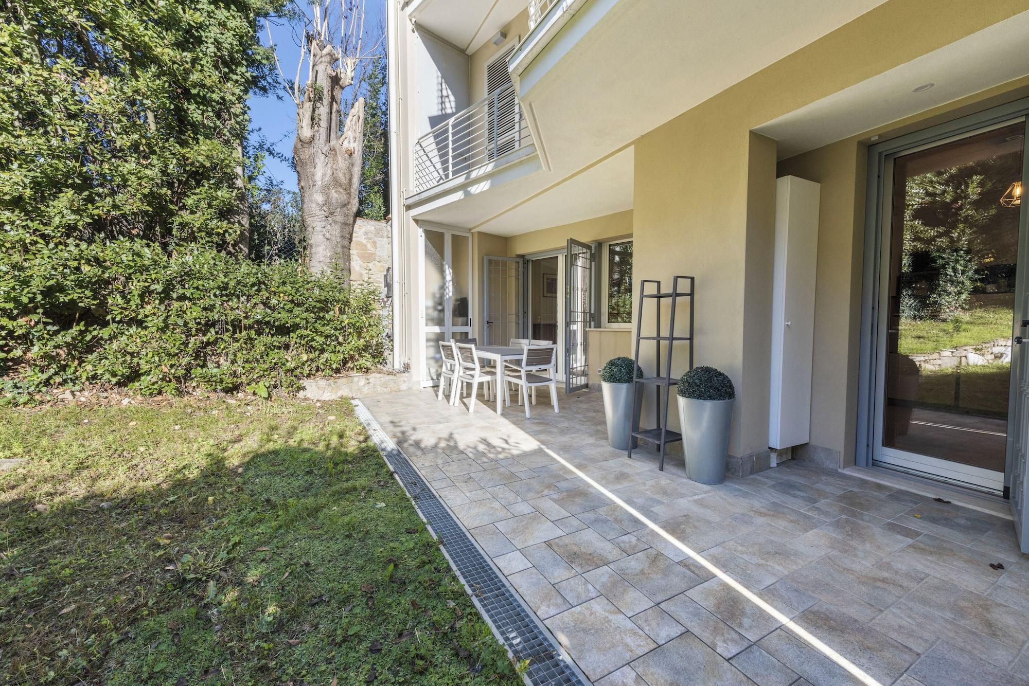 Equipamiento de Habitación Pindemonte Garden by MMega