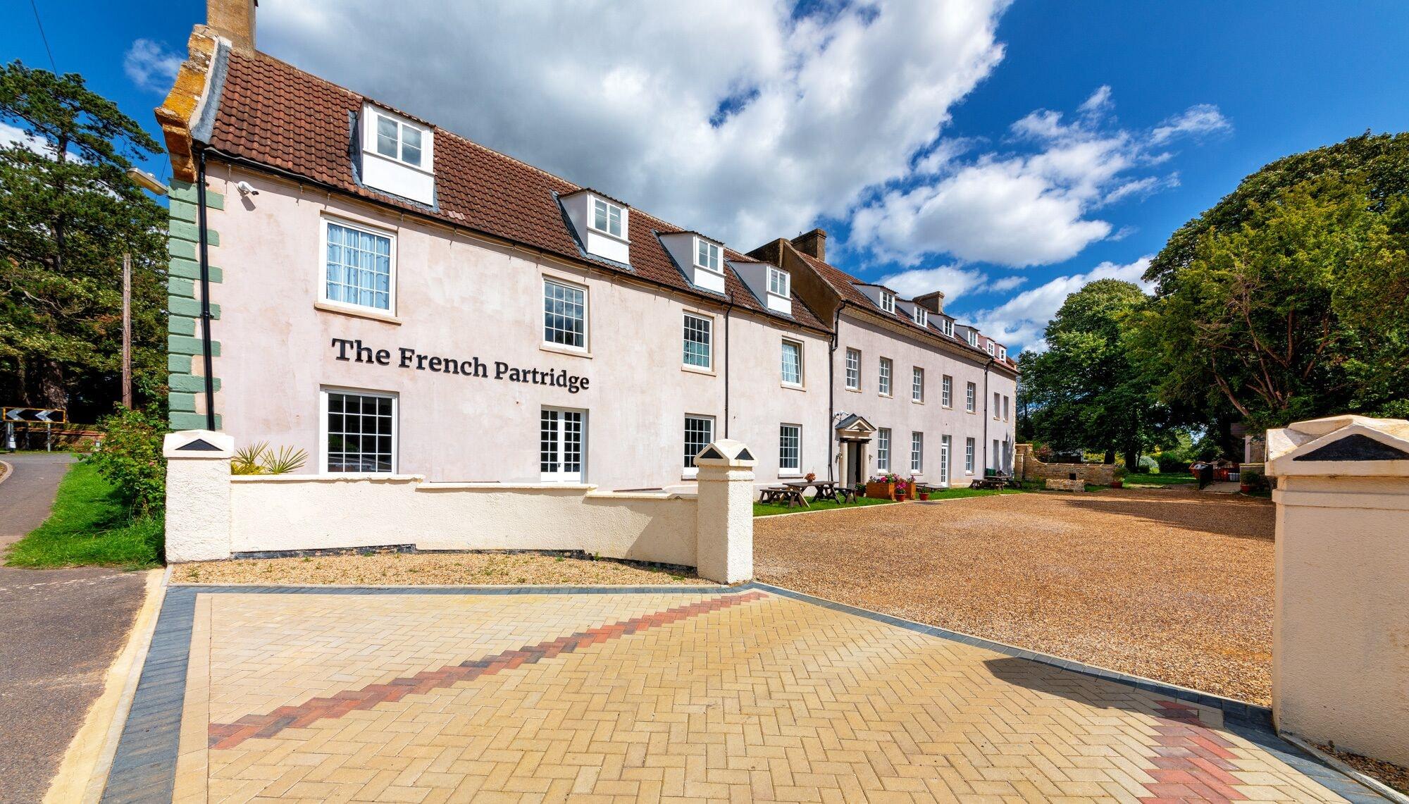 Vista Exterior The French Partridge