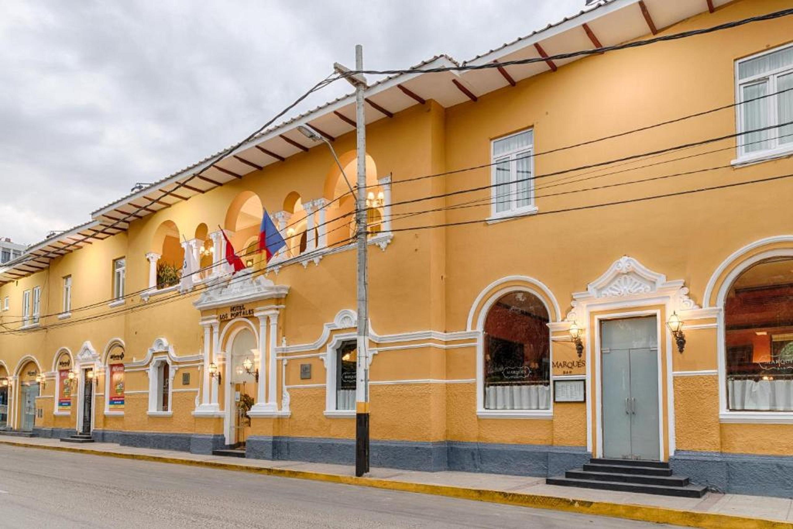 Vista Exterior LP Los Portales Hotel Piura