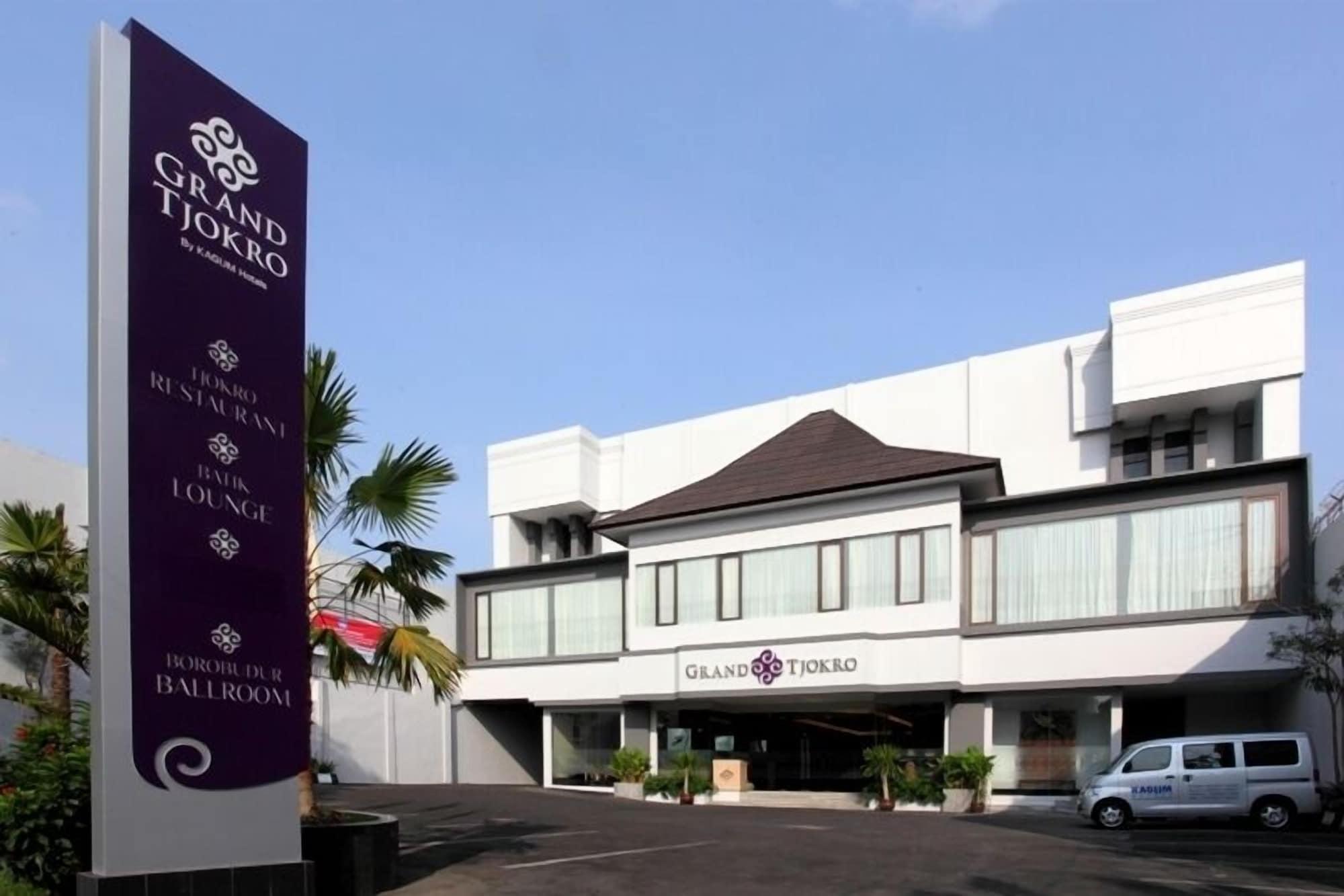 Vista Exterior Tjokro Hotel Klaten