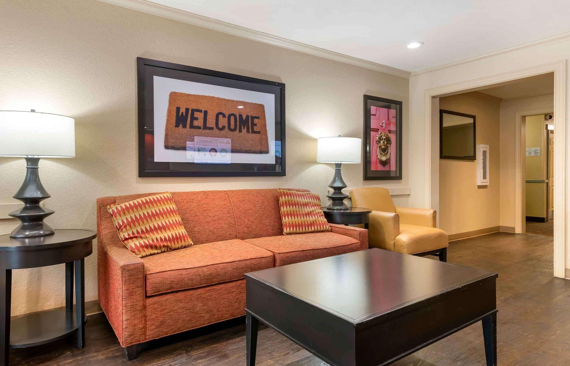Vista Lobby Extended Stay America Suites Daytona Beach Speedway