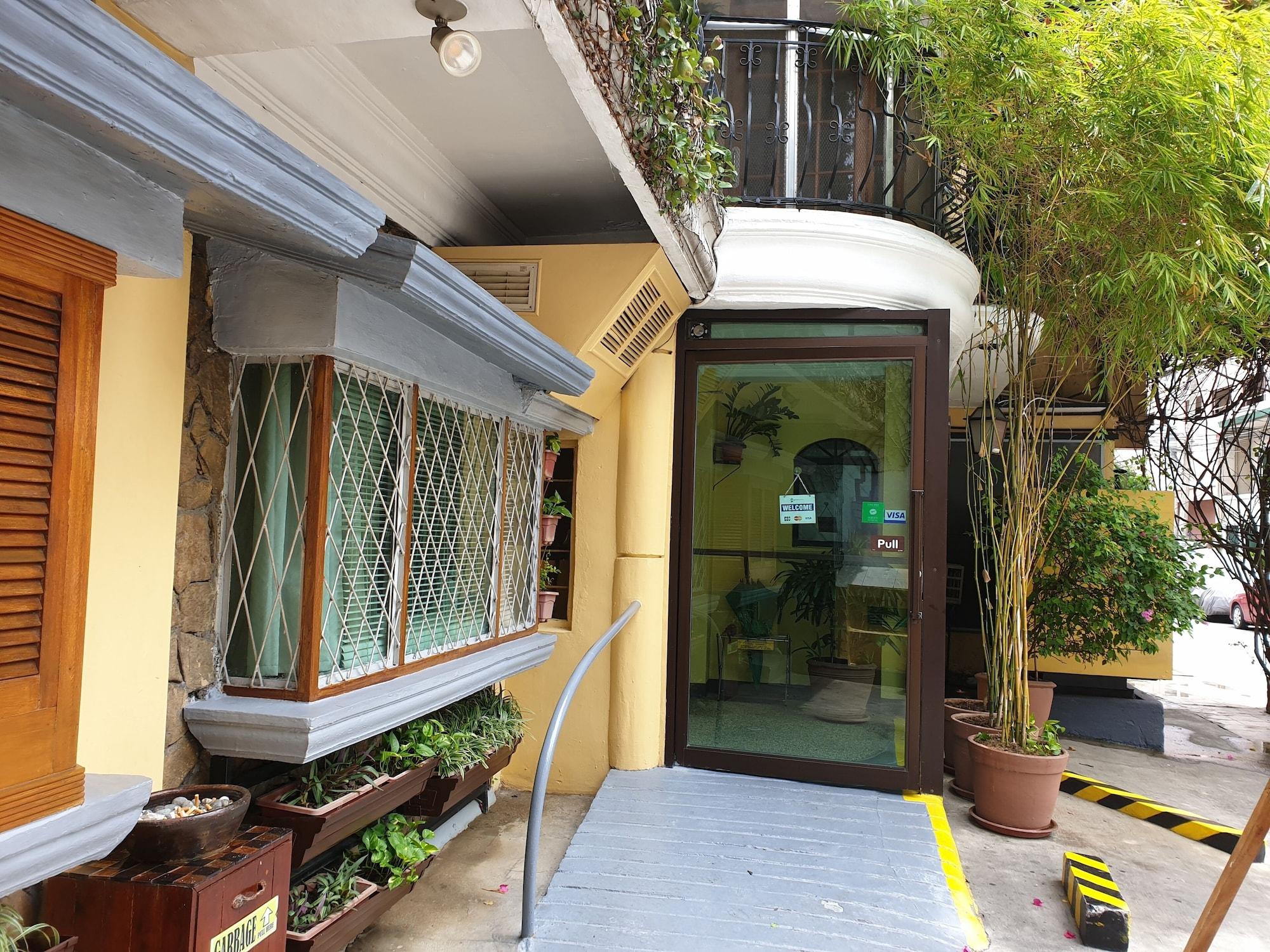 Vista Exterior Saint Illians Inn