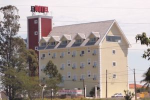 Alojamiento - Godoy Palace Hotel