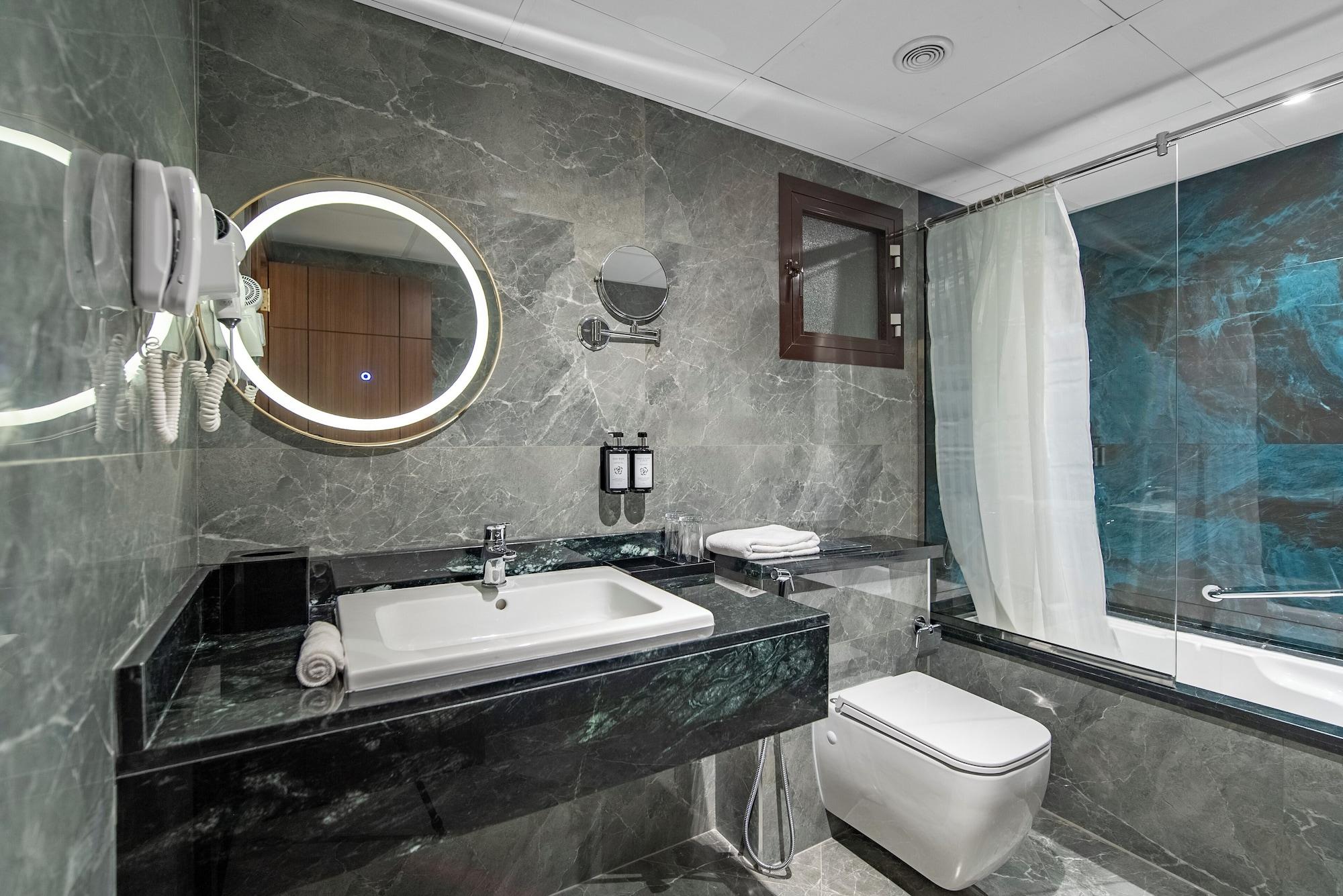 Habitación Grand Ambassador Hotel