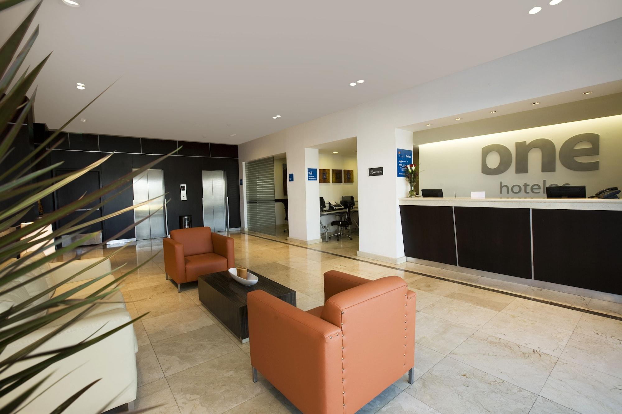 Vista Lobby One Aguascalientes Sur