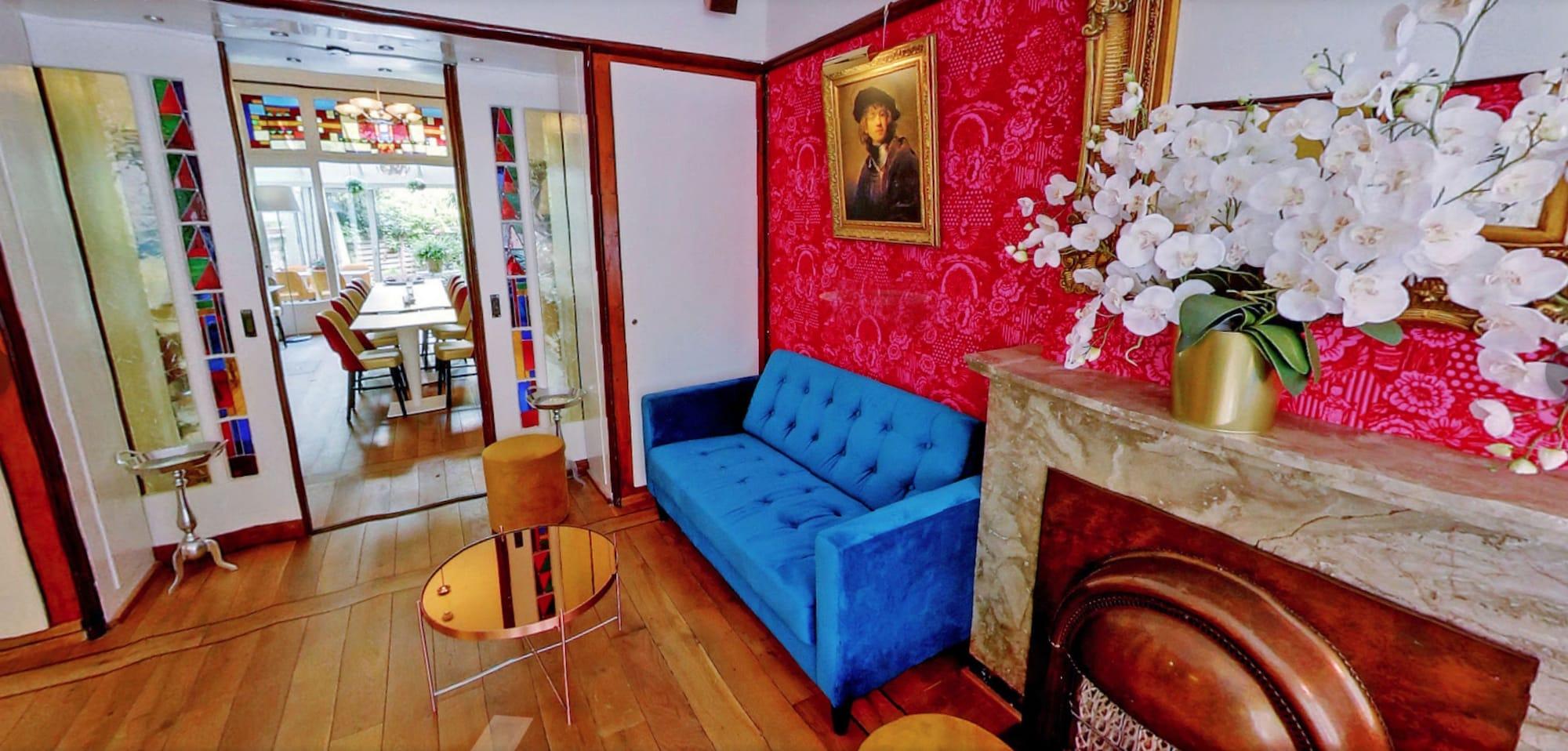 Bar/Salón De Bedstee Boutique Capsules