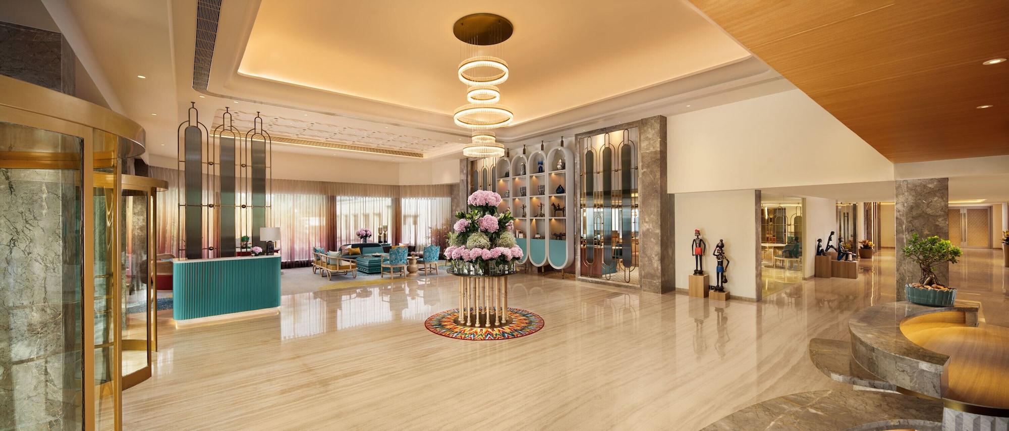 Vista Lobby The Crown - IHCL SeleQtions