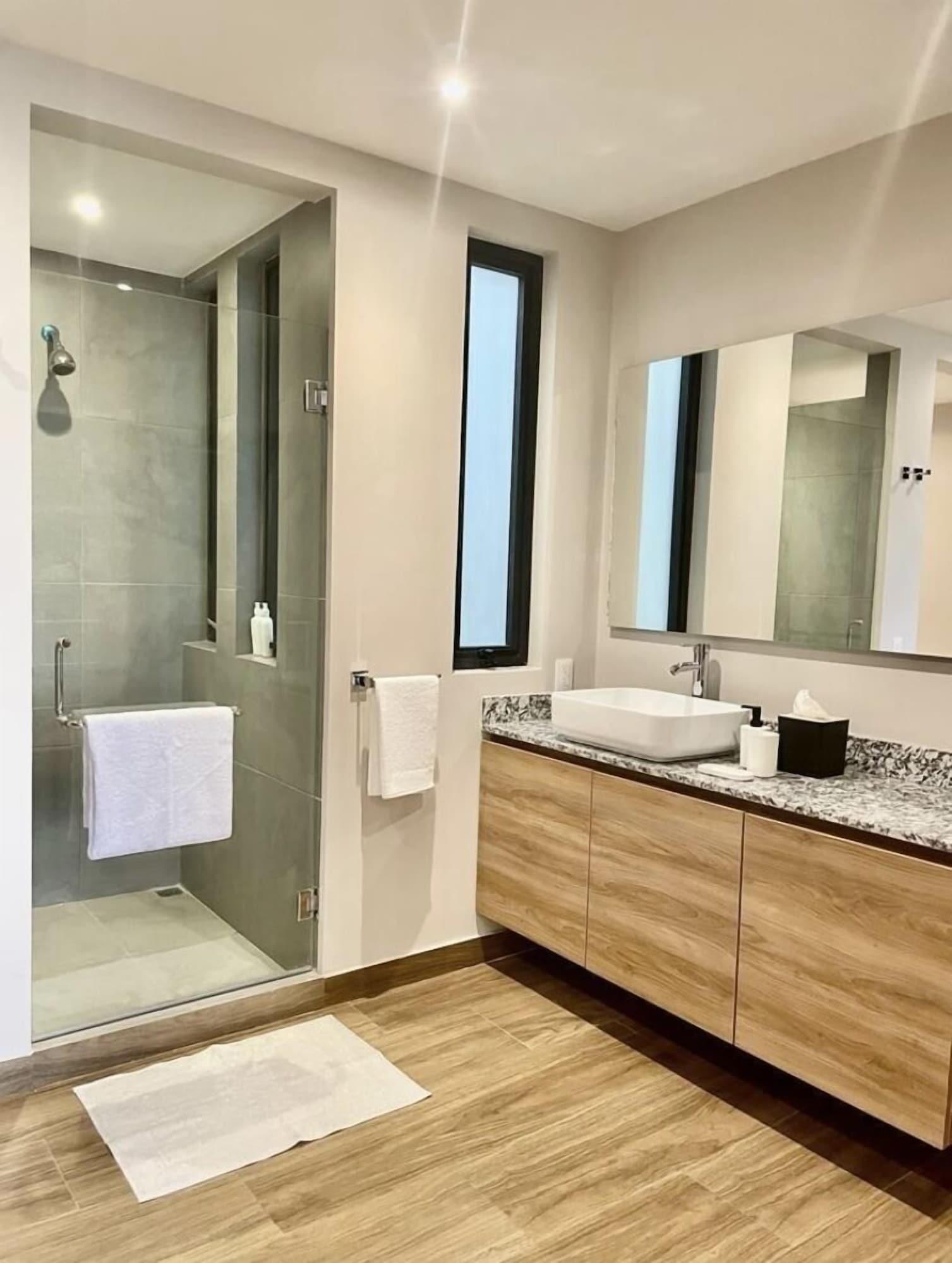 Equipamiento de Habitación Torre Pelícano