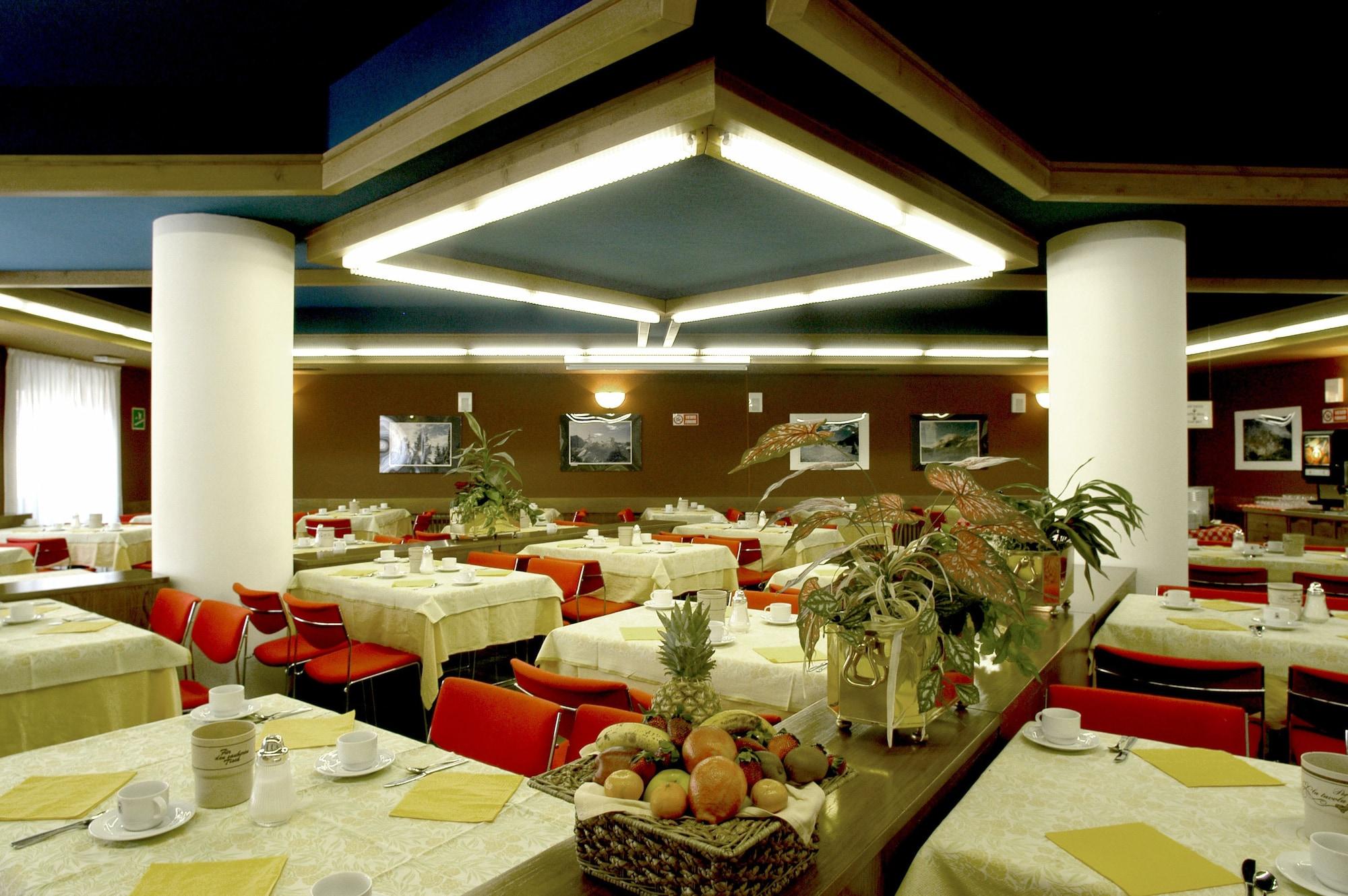 Restaurant TH San Pellegrino Monzoni Hotel