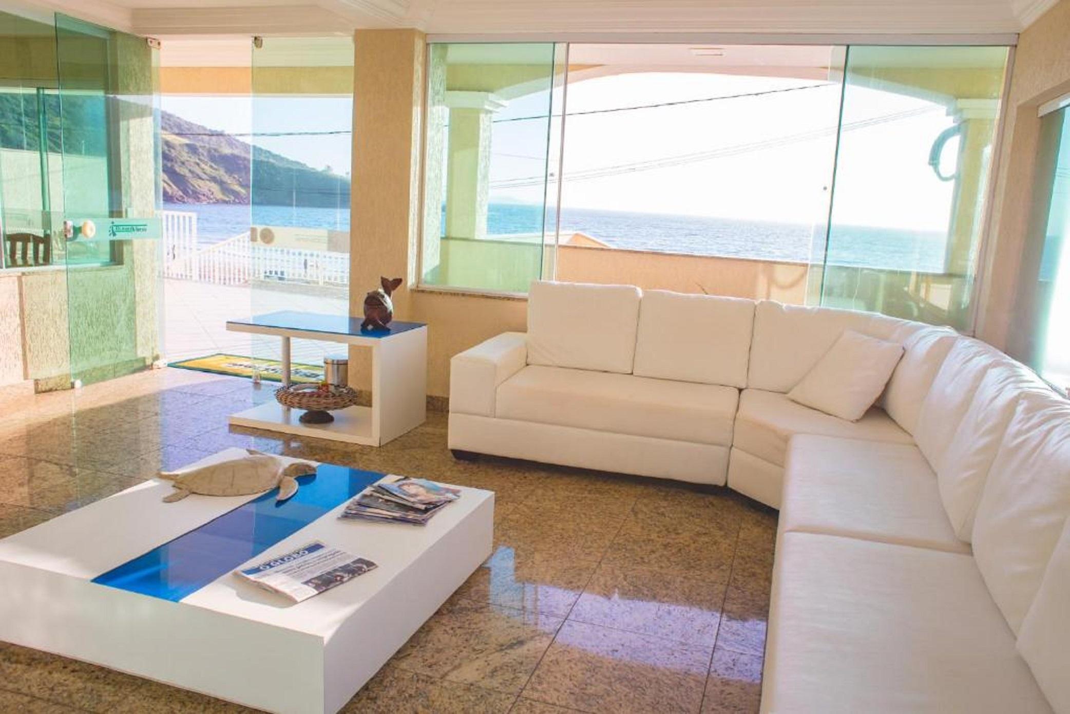 Vista Lobby Ocean View Hotel