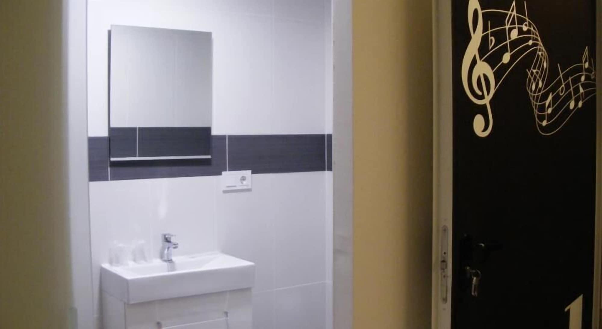 Equipamiento de Habitación Imprenta Musical Alojamiento