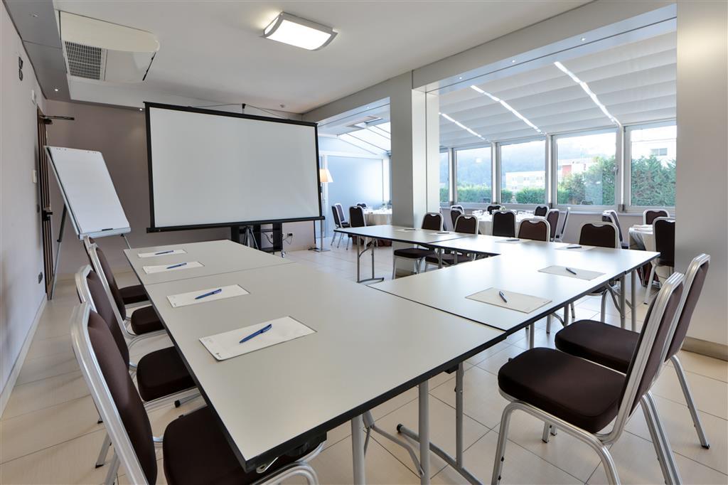 Centro de Negocios Suites & Residence Hotel