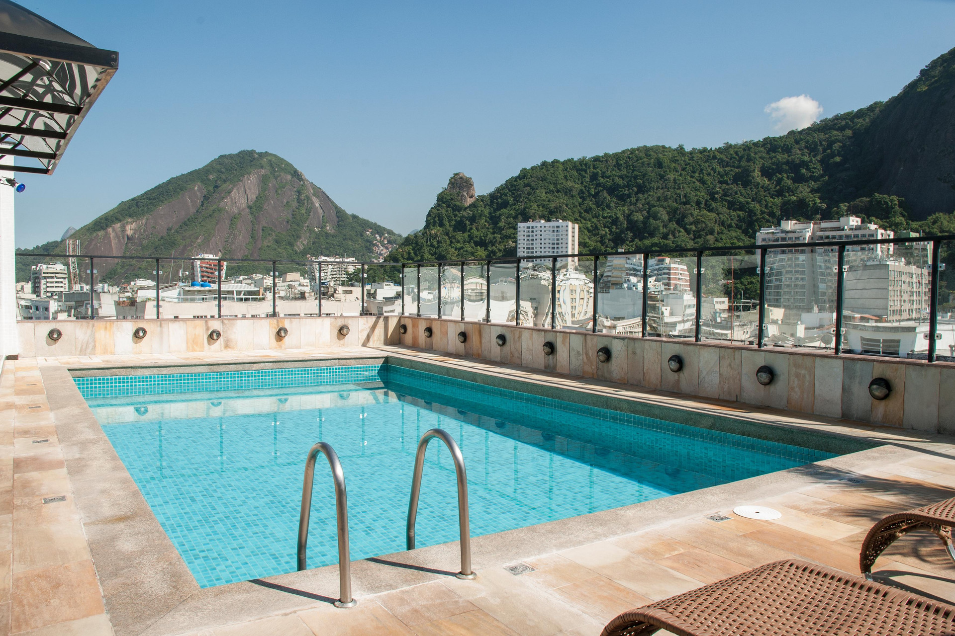 Vista Piscina Copacabana Mar Hotel