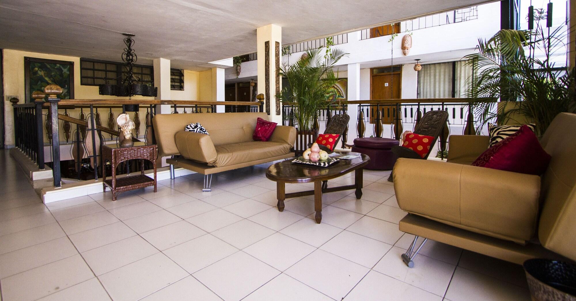 Vista Lobby Ideal Villa Hotel