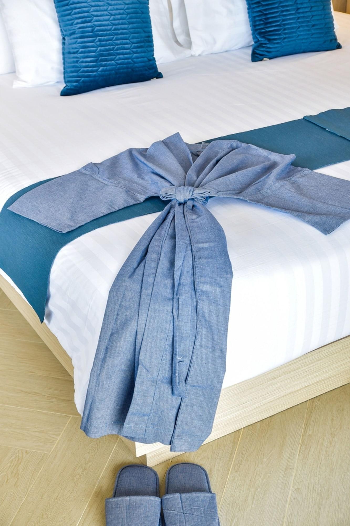 Set de Habitación Golden Tulip Pattaya Beach Resort