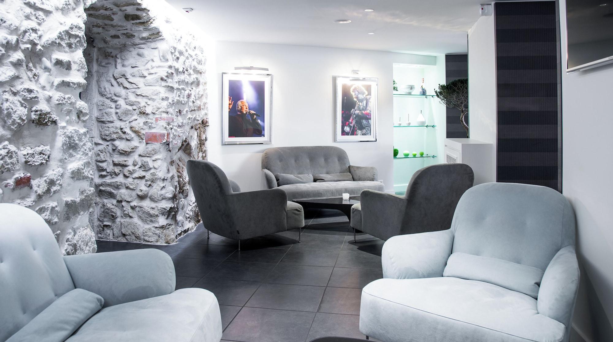 Bar/Salón Le Cottage de Clairefontaine