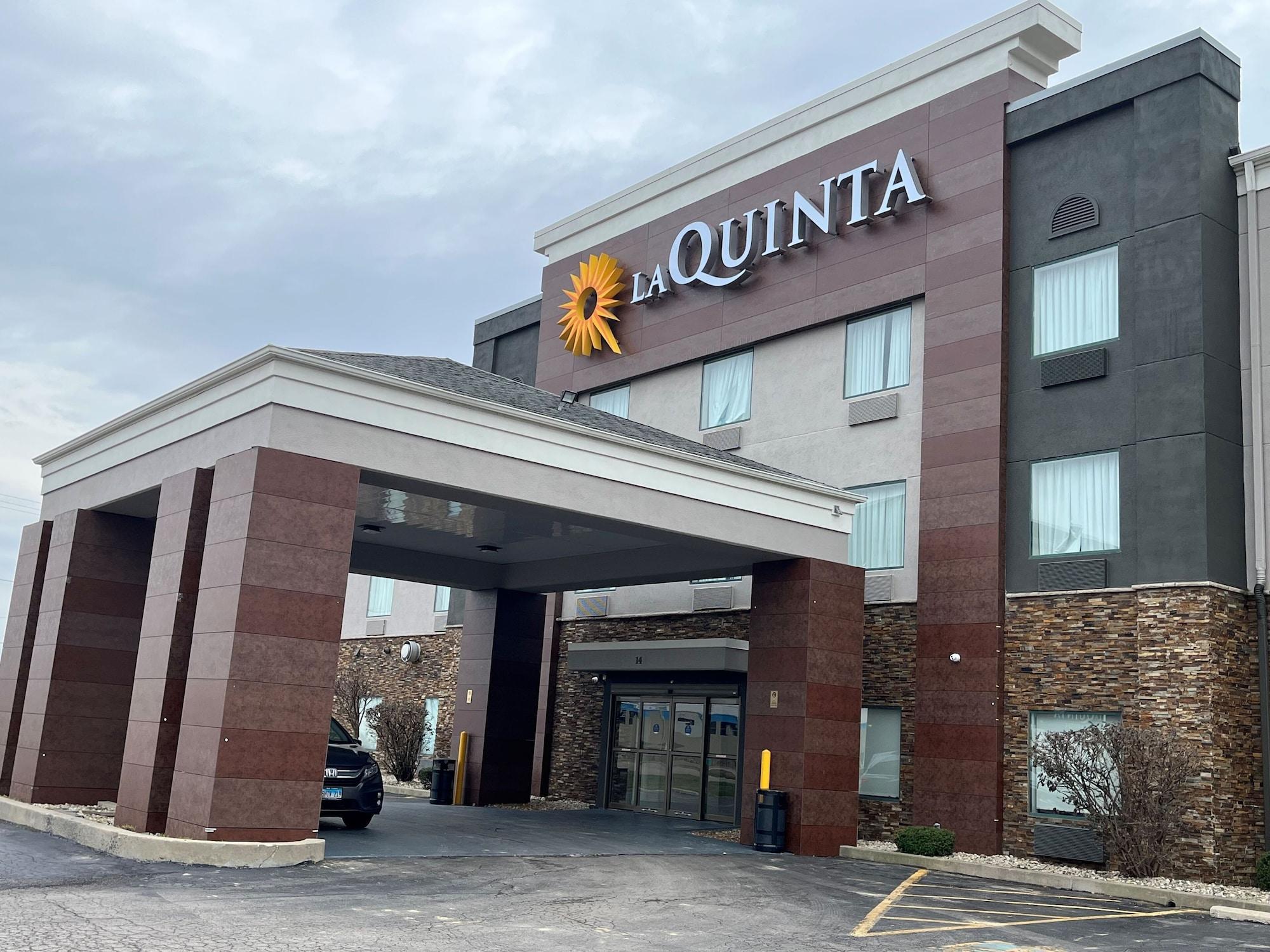 Vista Exterior La Quinta Inn & Suites by Wyndham Pontoon Beach