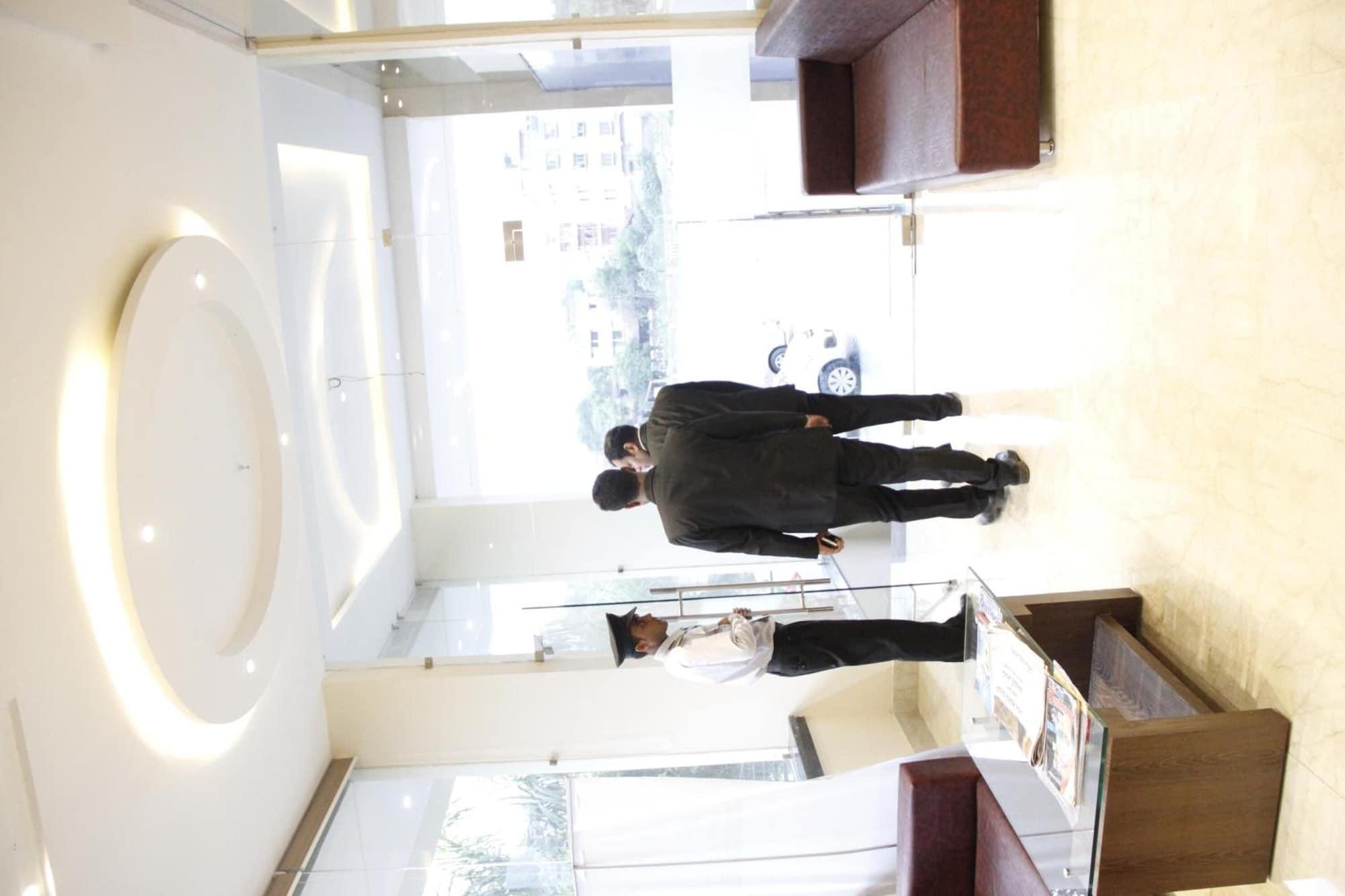 Gimnasio Regenta Inn Larica
