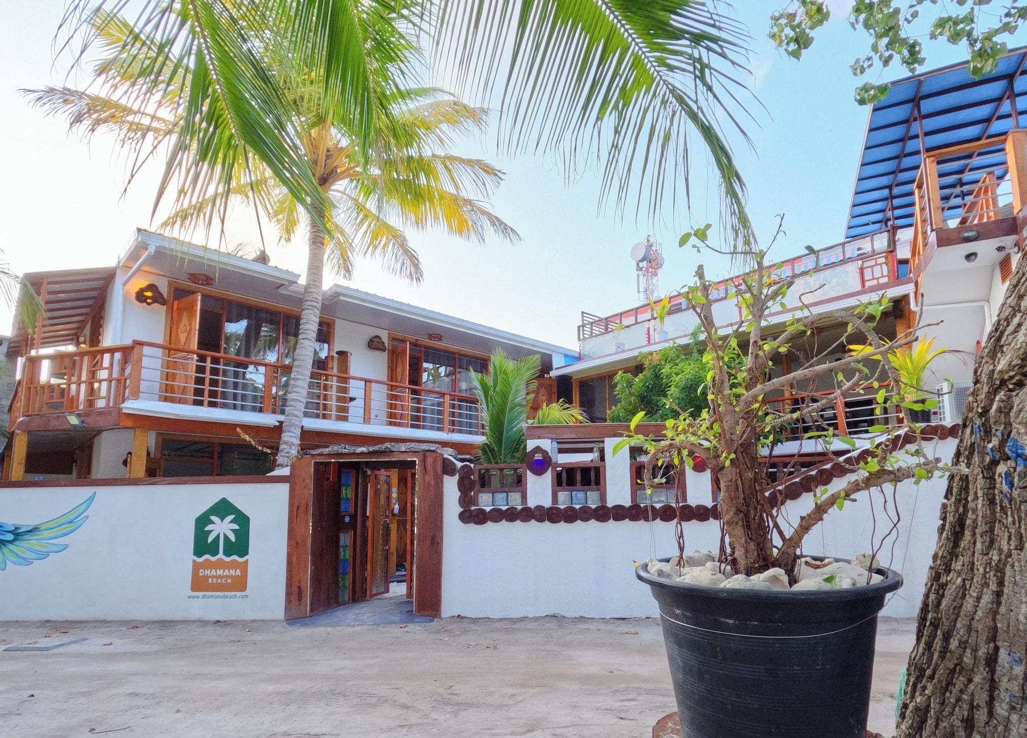 Varios Dhamana Beach