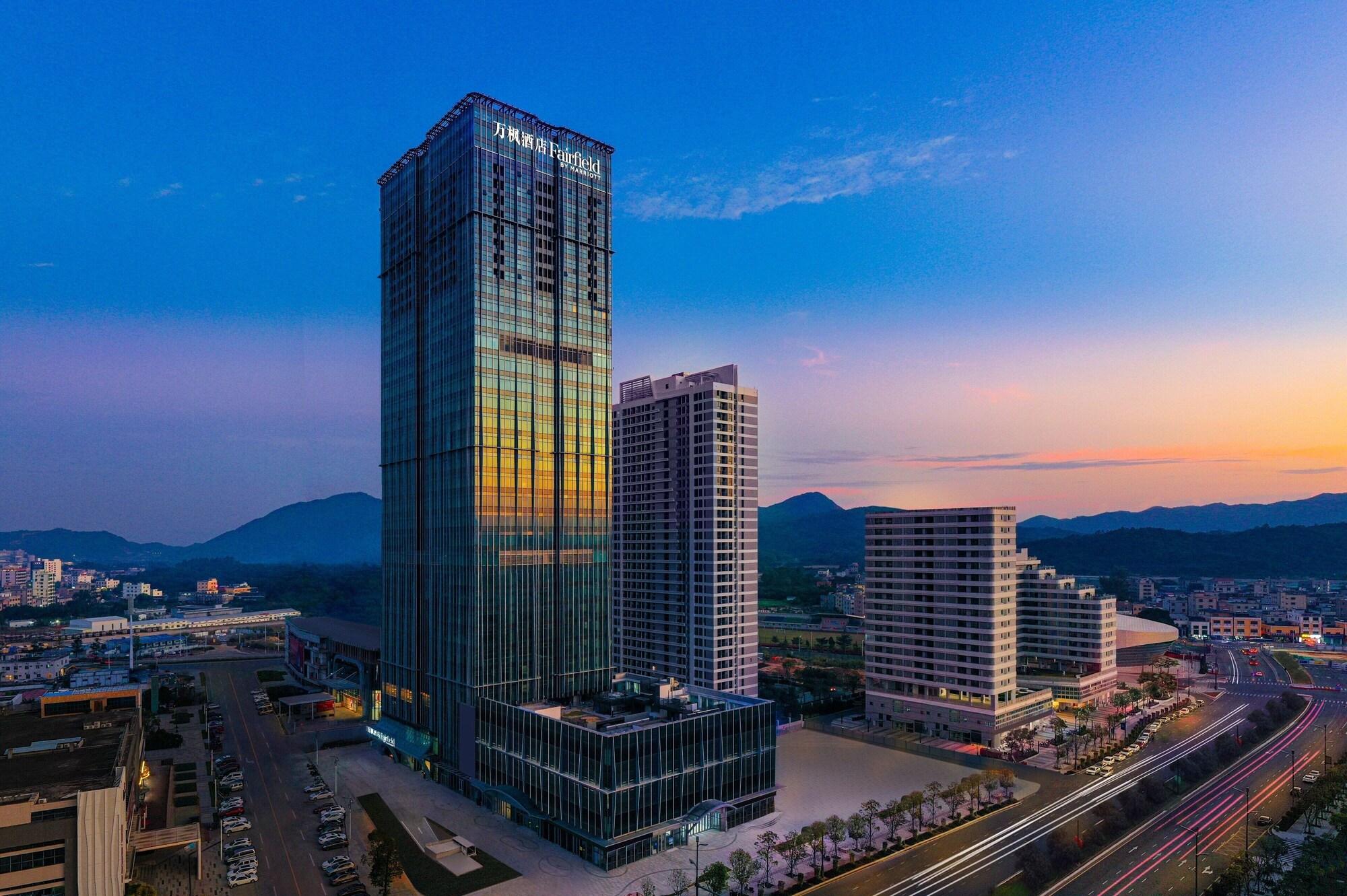 Vista Exterior Fairfield by Marriott Shenzhen Shenshan Special Cooperation Zone