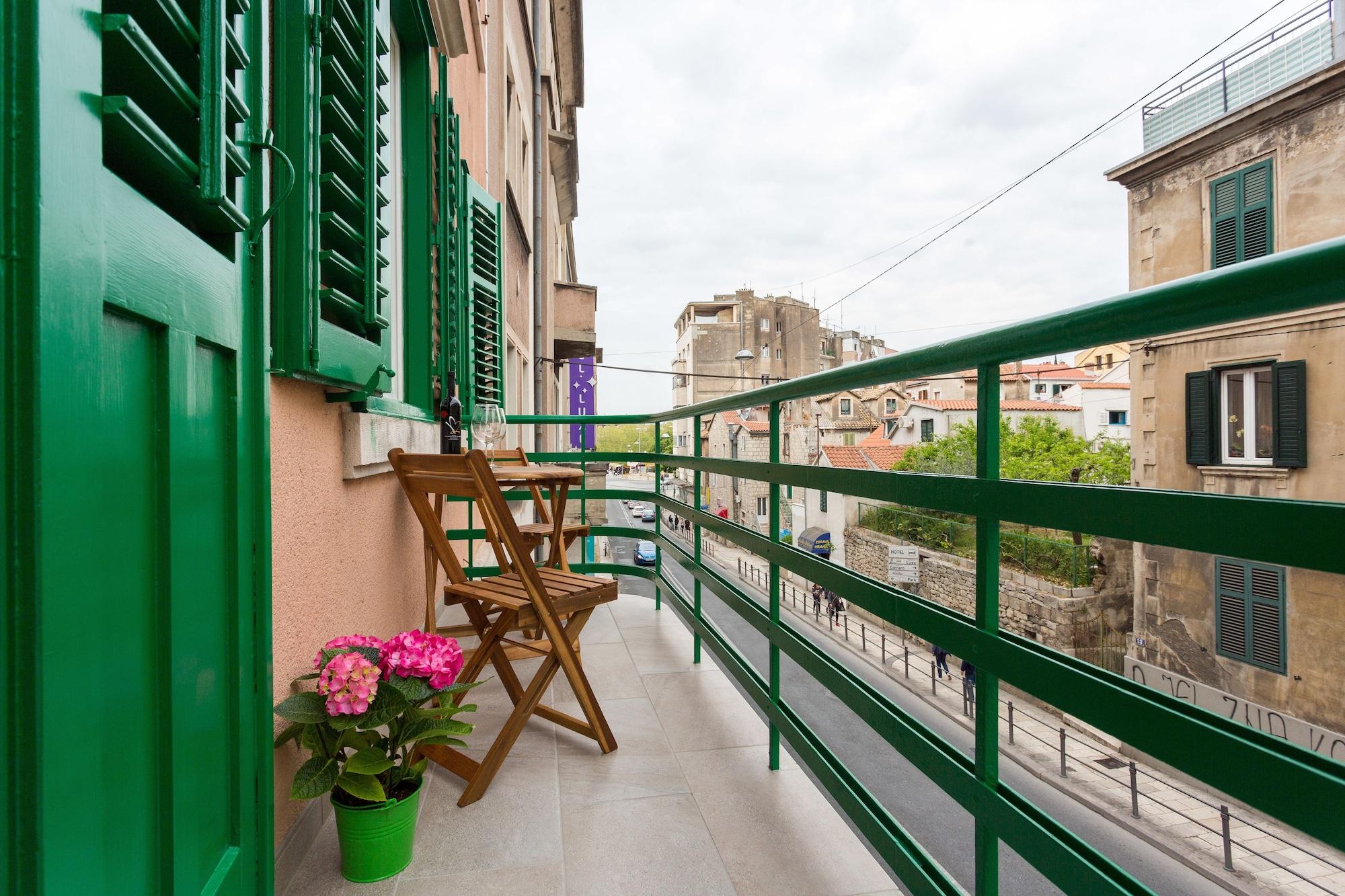 Equipamiento de Habitación Central Pearl by Nono Ban