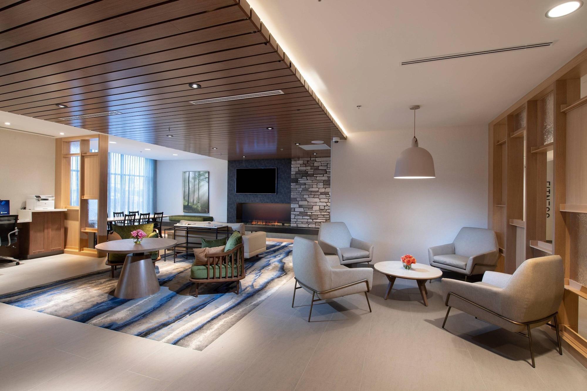 Comodidades del Alojamiento Fairfield by Marriott Edmonton International Airport