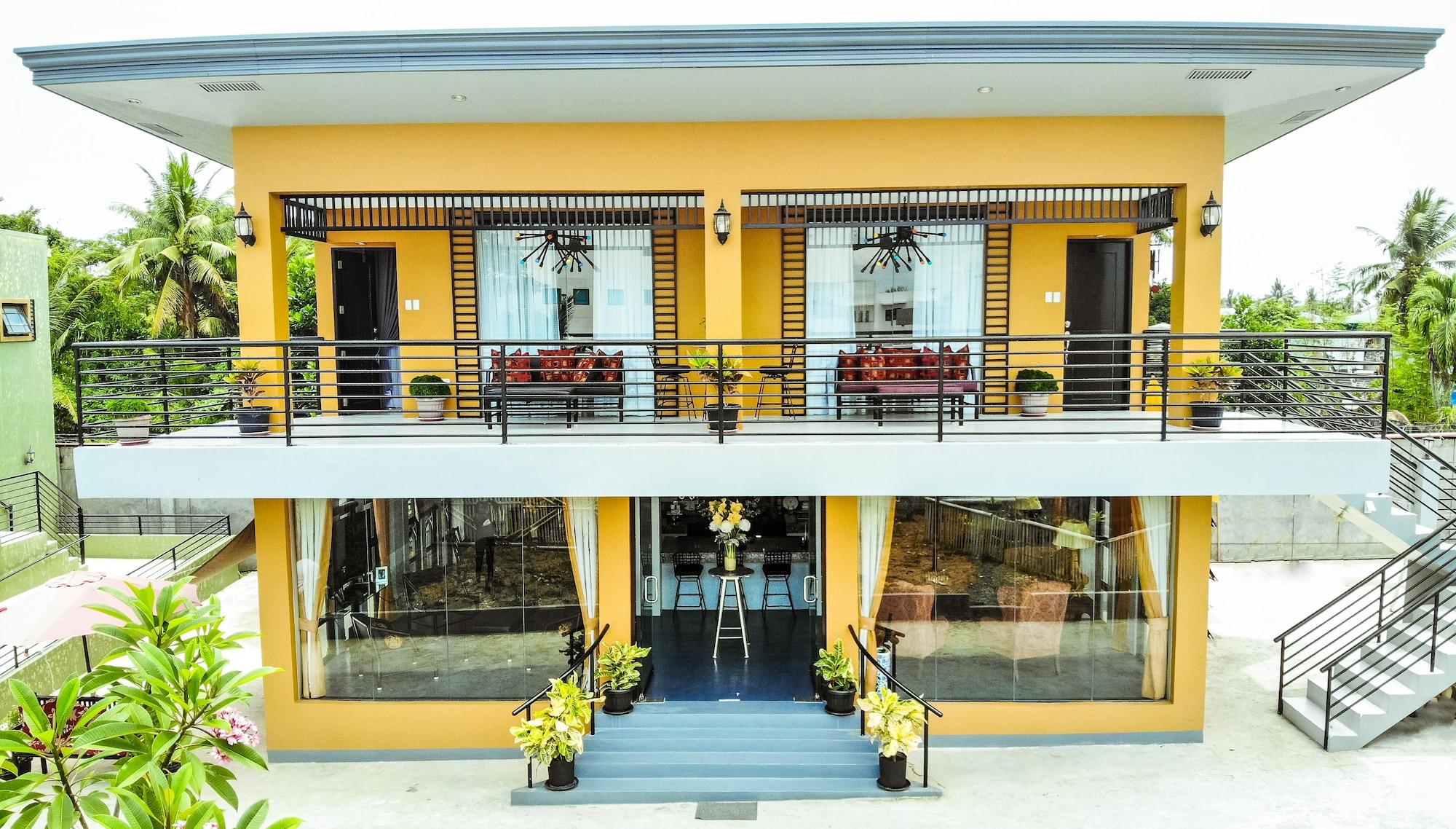 Vista Exterior Zeller Court Apartelle