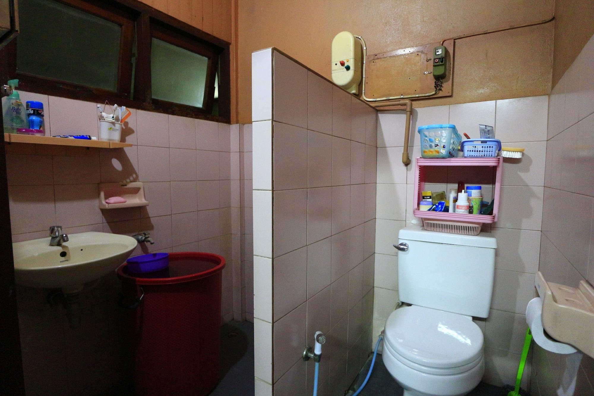 Equipamiento de Habitación Anurak Guesthouse