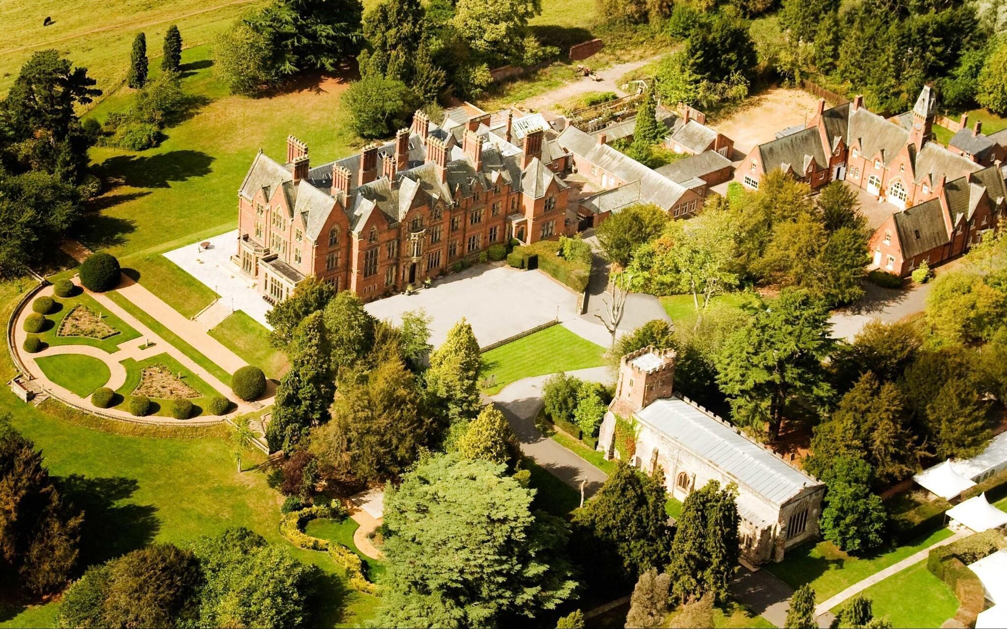 Vista Exterior Wroxall Abbey Hotel
