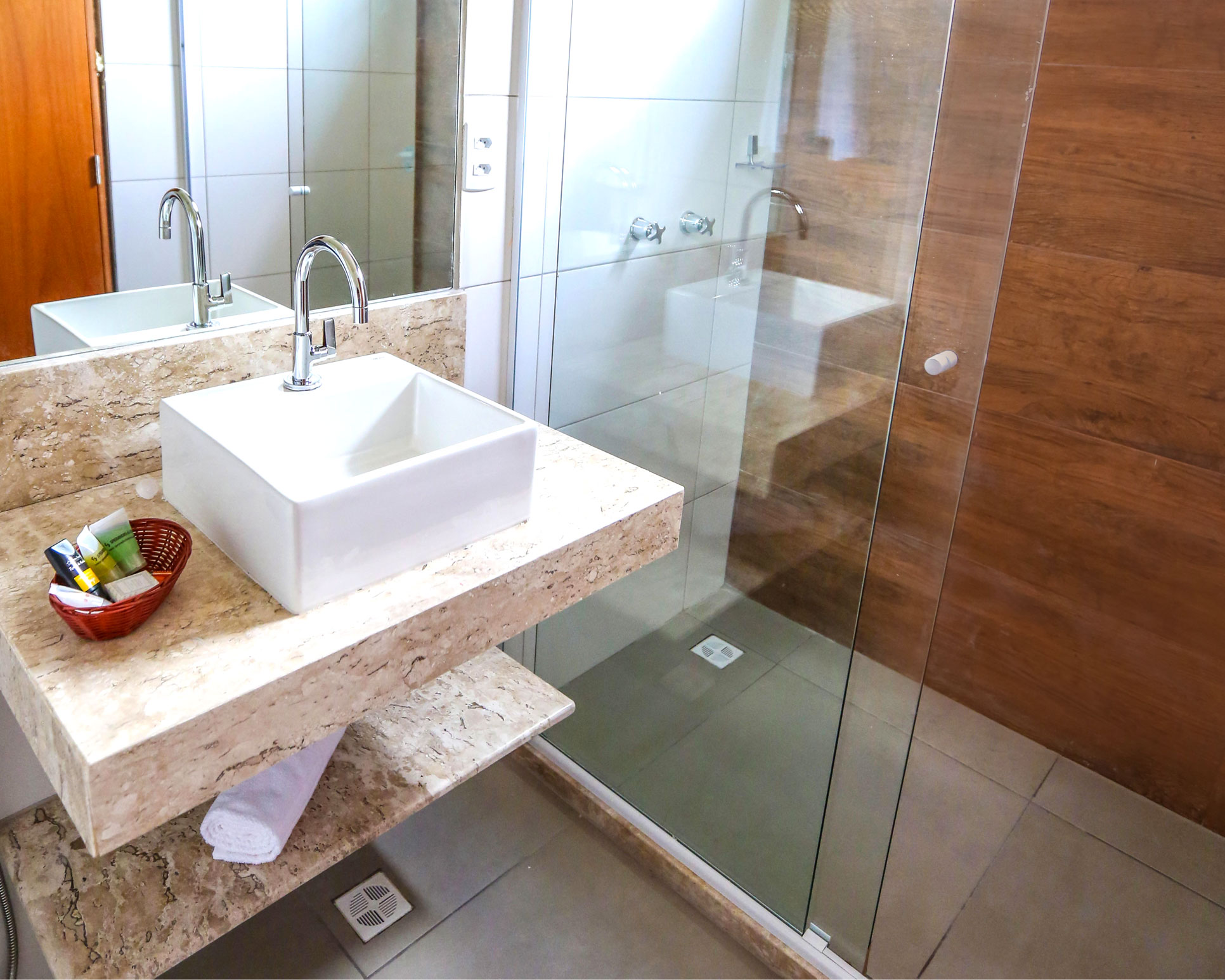 Baño Pousada Tropicarim