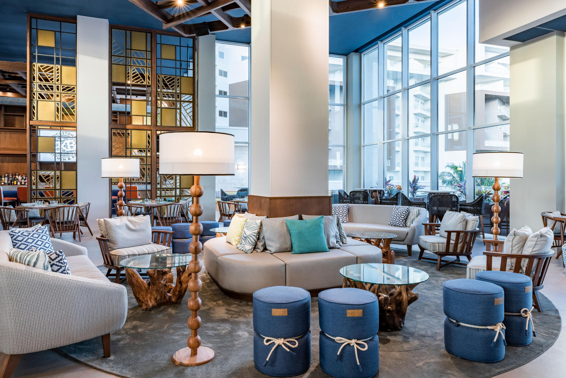 Vista Lobby Embassy Suites By Hilton Aruba resort