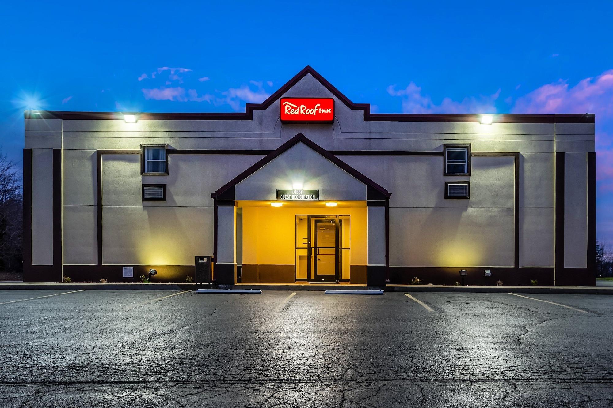 Vista Exterior Red Roof Inn Scottsburg
