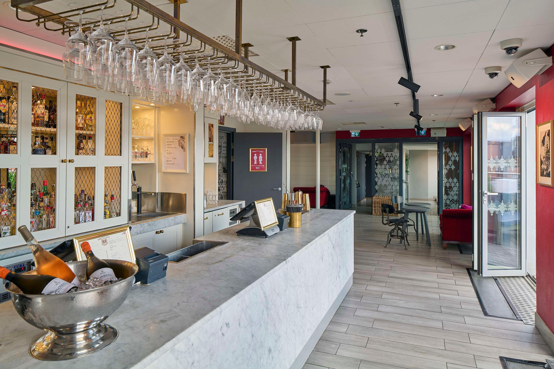Bar/Salón Scandic Rubinen