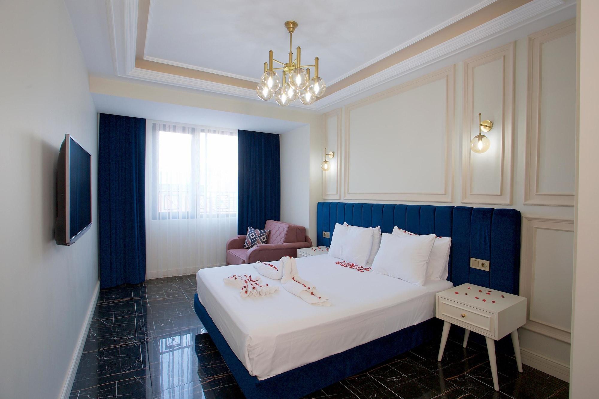 Varios Princely Suites