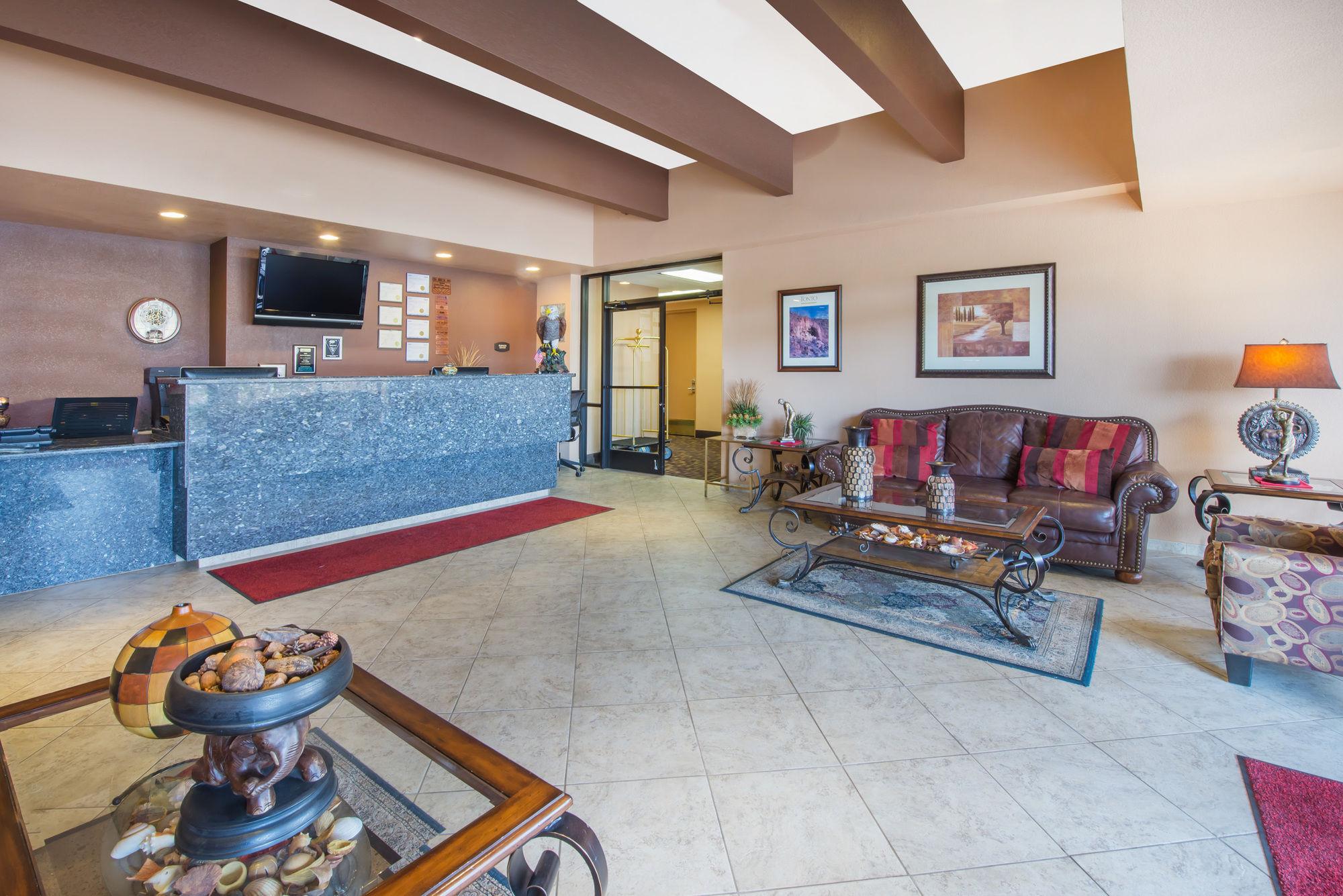 Varios Travelodge by Wyndham Globe AZ