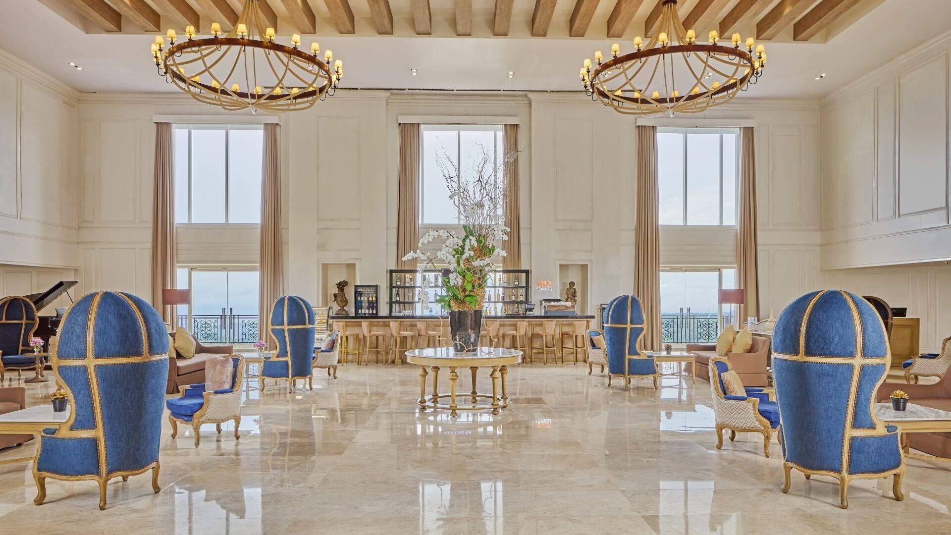 Vista Lobby Twin Lakes Hotel - near Tagaytay