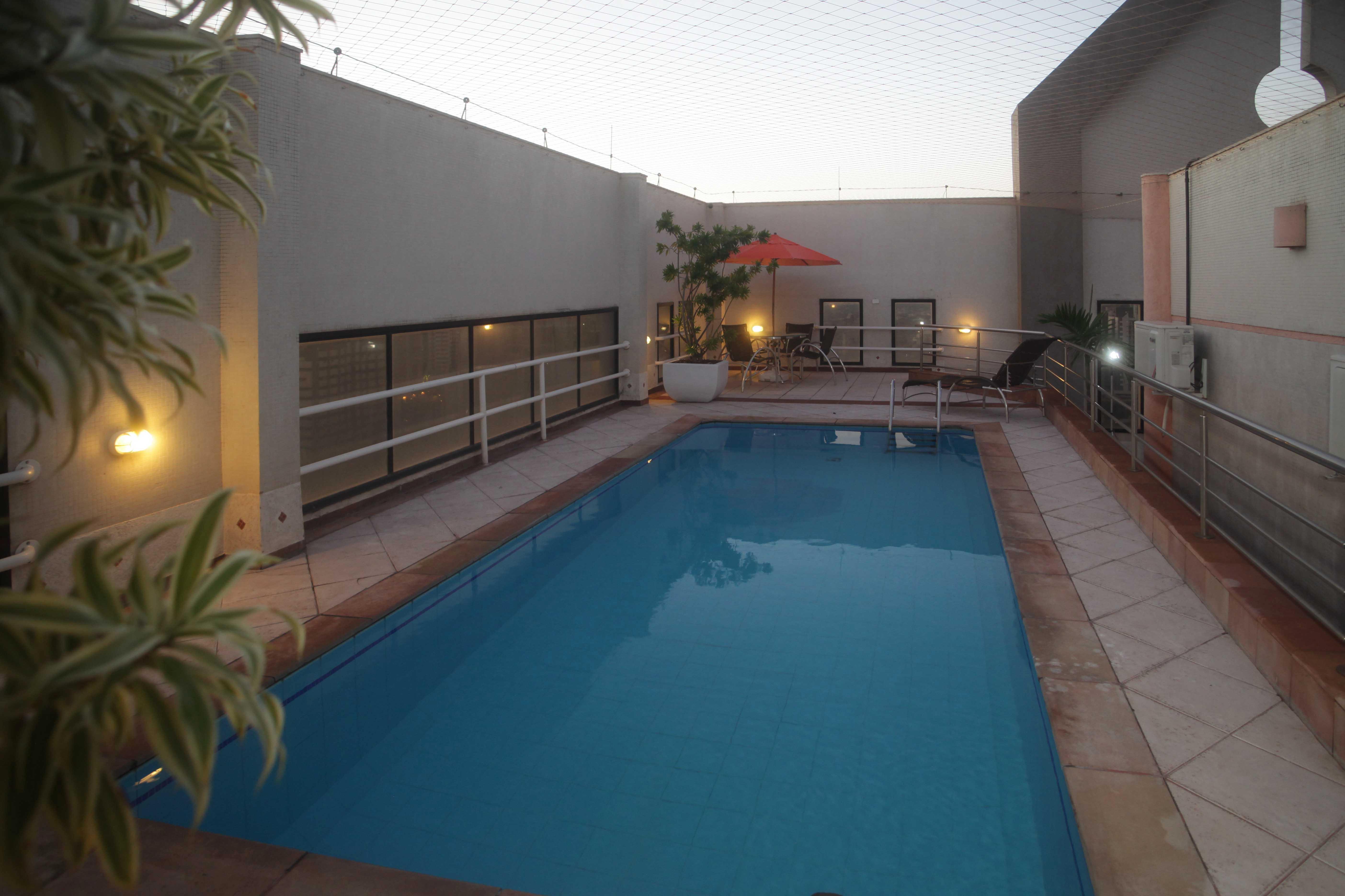 Vista Piscina Golden Ingá Hotel