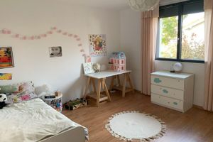 Alquiler Vacacional - Large, pleasant house with garden close to town center and shops