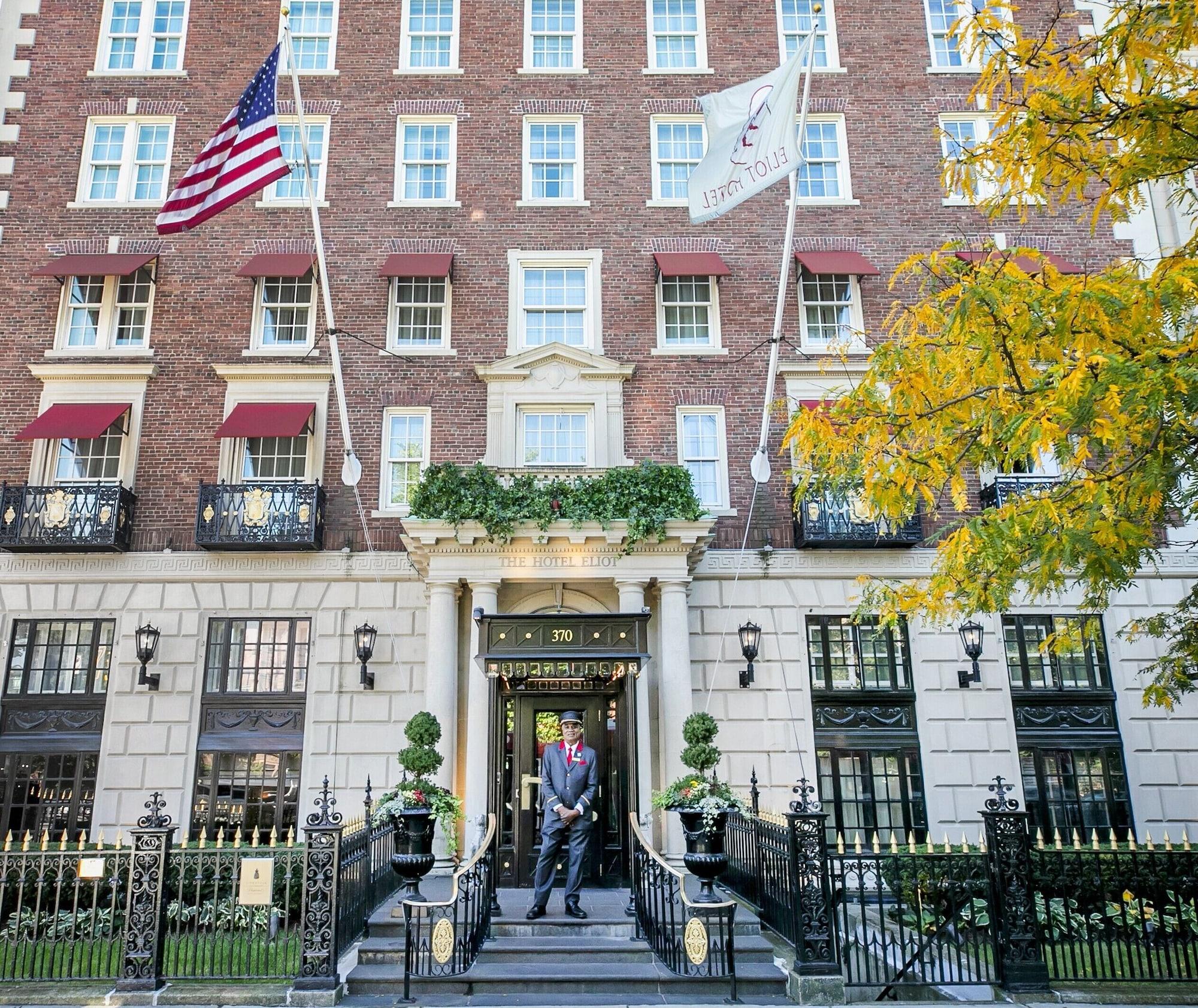 Vista Exterior The Eliot Hotel