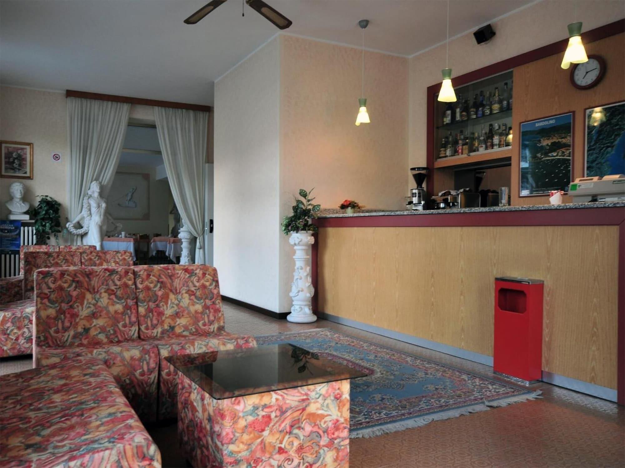 Bar/Salón Hotel Marina