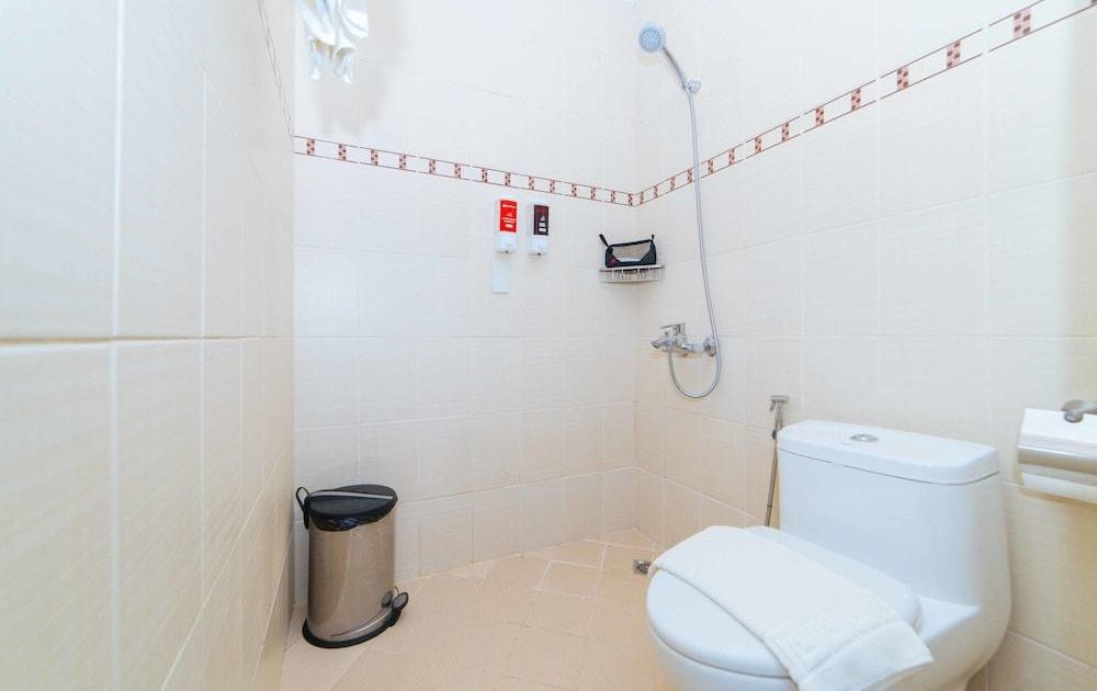 RedDoorz Premium Sta Rosa Tagaytay Road, Silang Hotéis no Decolar