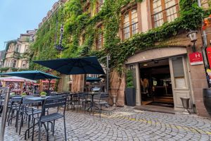 Alojamiento - Hotel Cardinal De Rohan