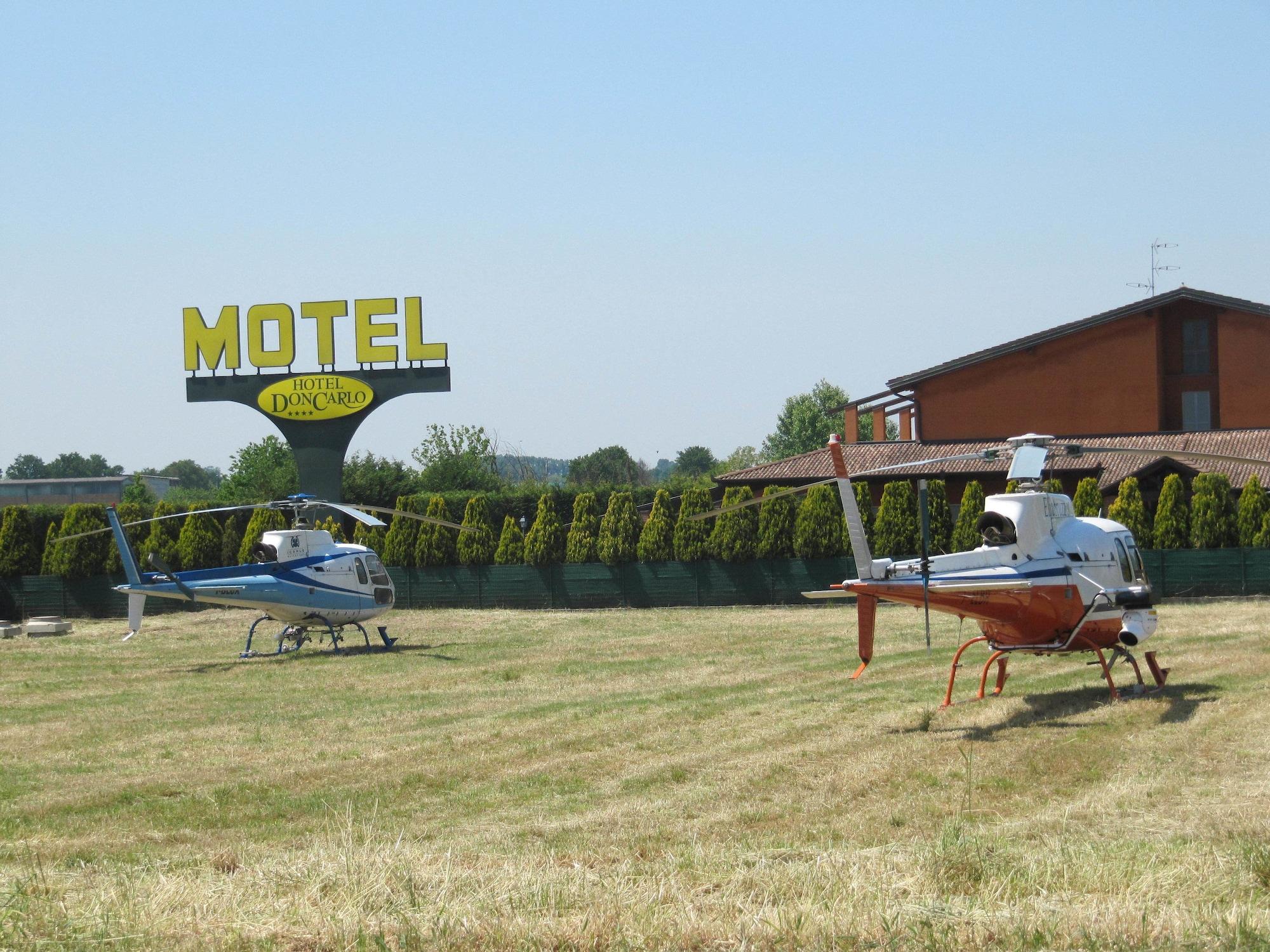 Vista Exterior Hotel Don Carlo