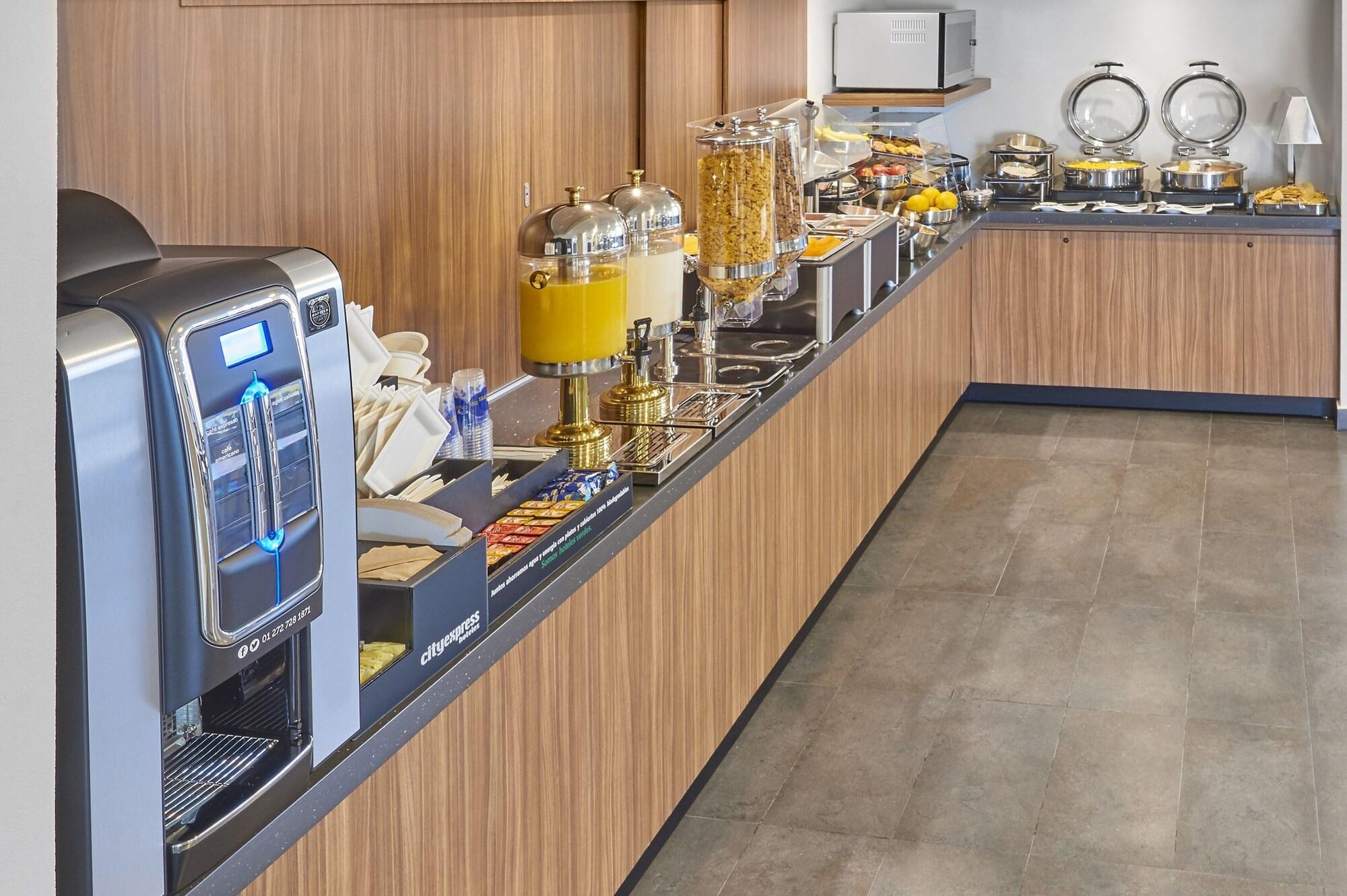 Restaurant City Express by Marriott Comitan