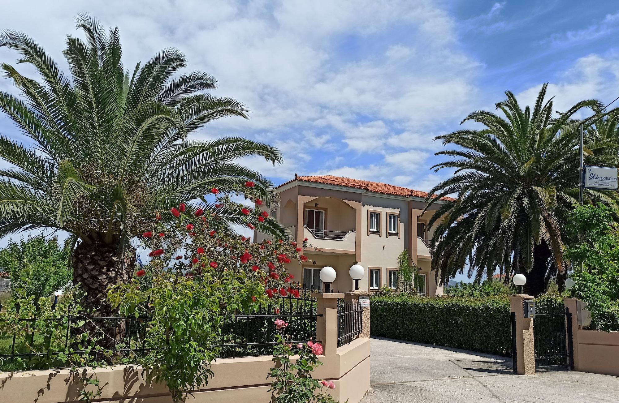 Vista Exterior Shine Studios