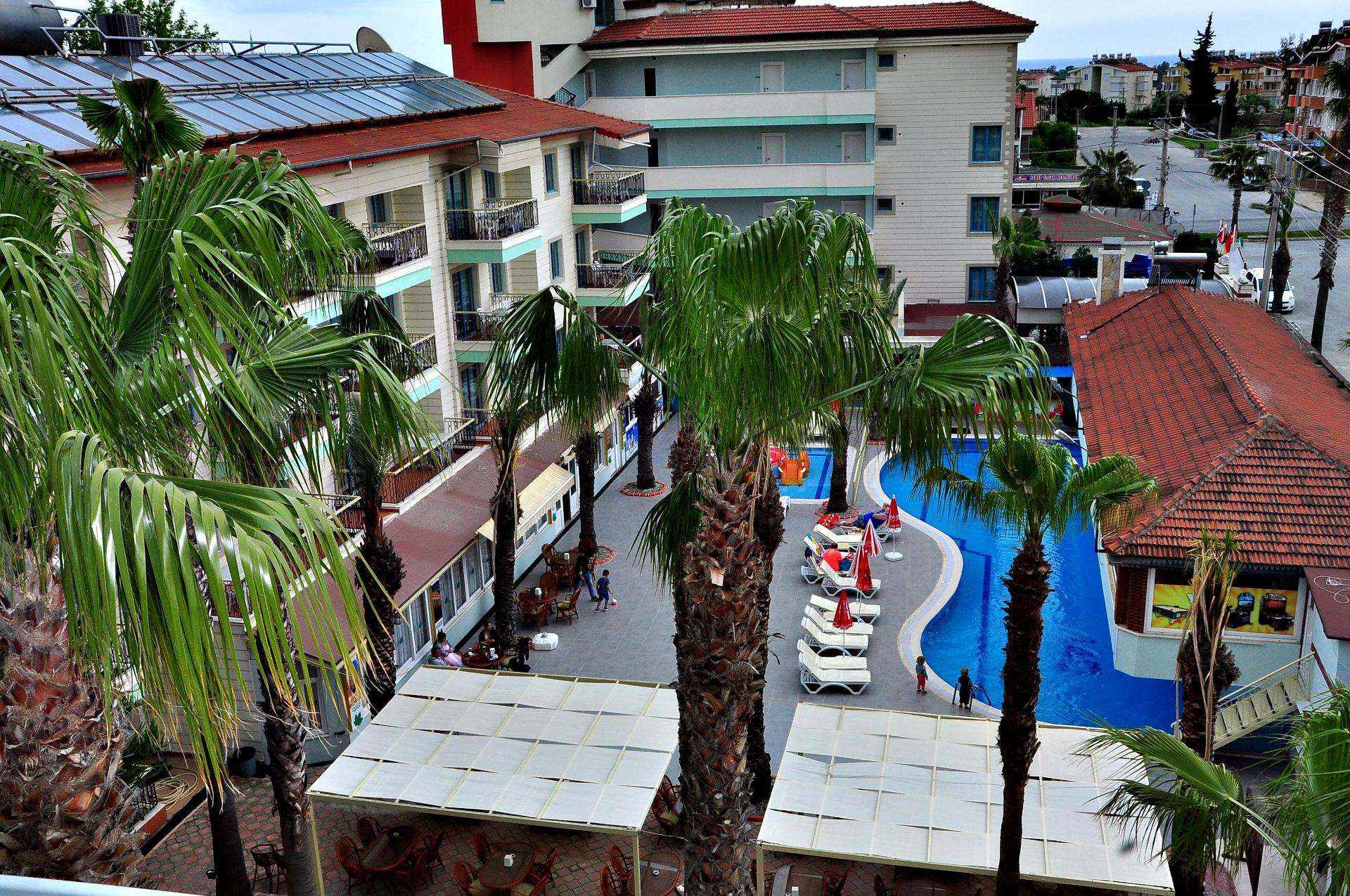 Vista Exterior Cinar Family Suite Hotel