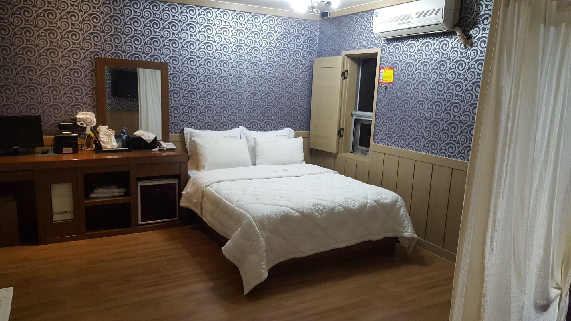 Varios Soo Hotel