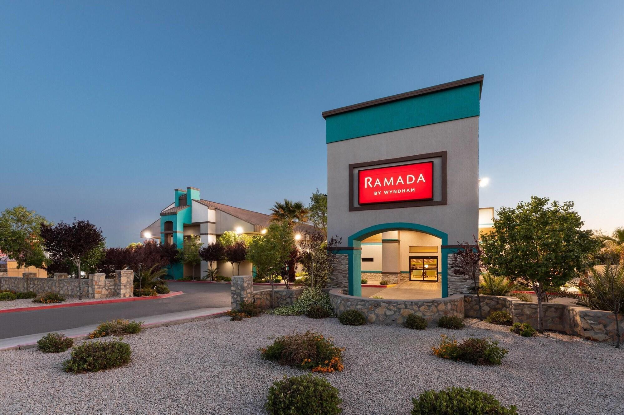 Vista Exterior Ramada by Wyndham El Paso